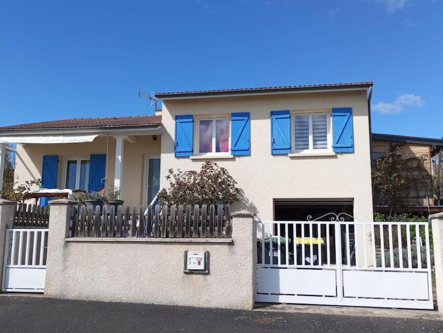 Maison 6 Personnes Billom Exterior photo